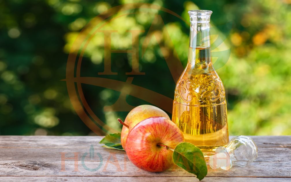 Giấm táo giàu axit hữu cơ tự nhiên được sản sinh trong quá trình lên men
